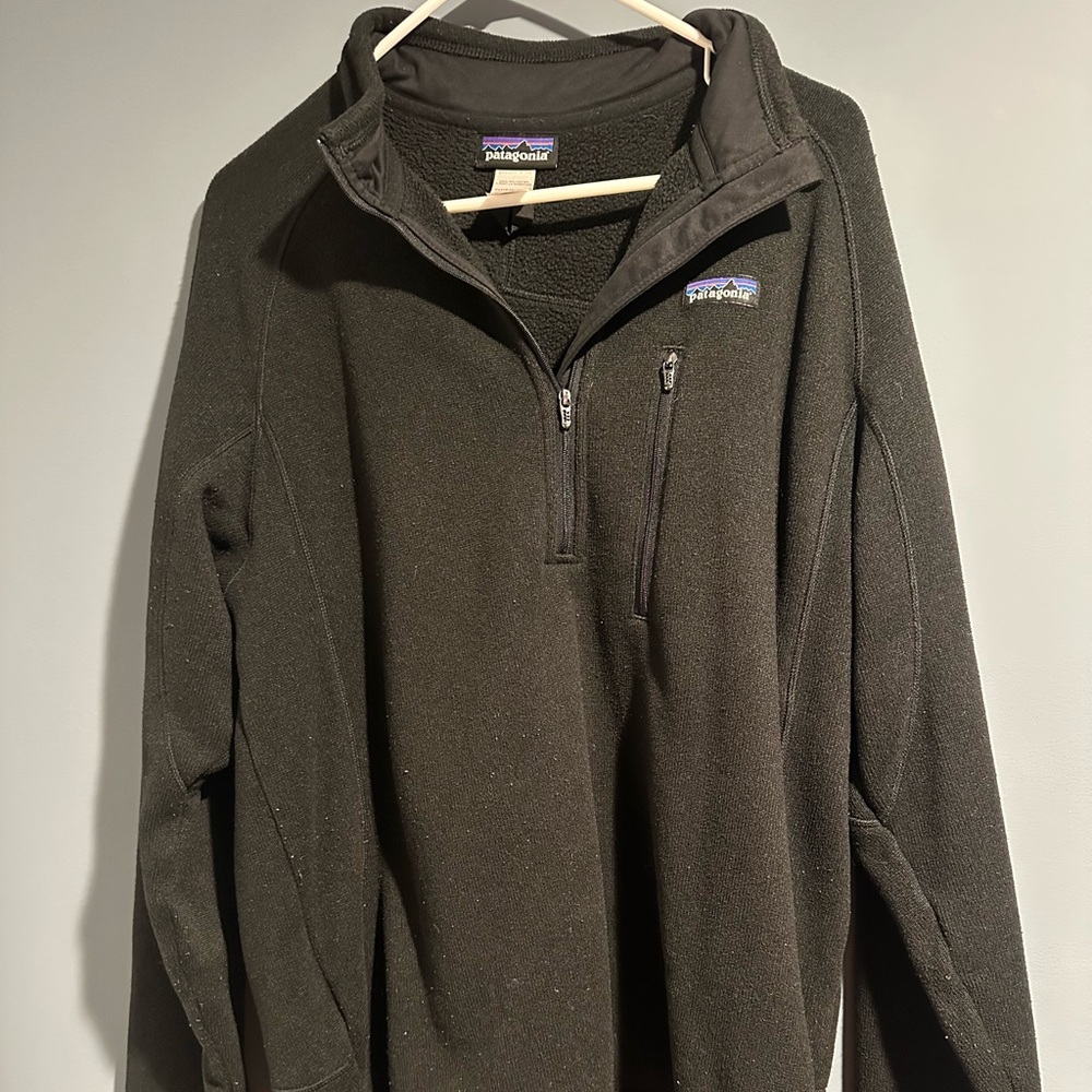 Patagonia pullover black size large